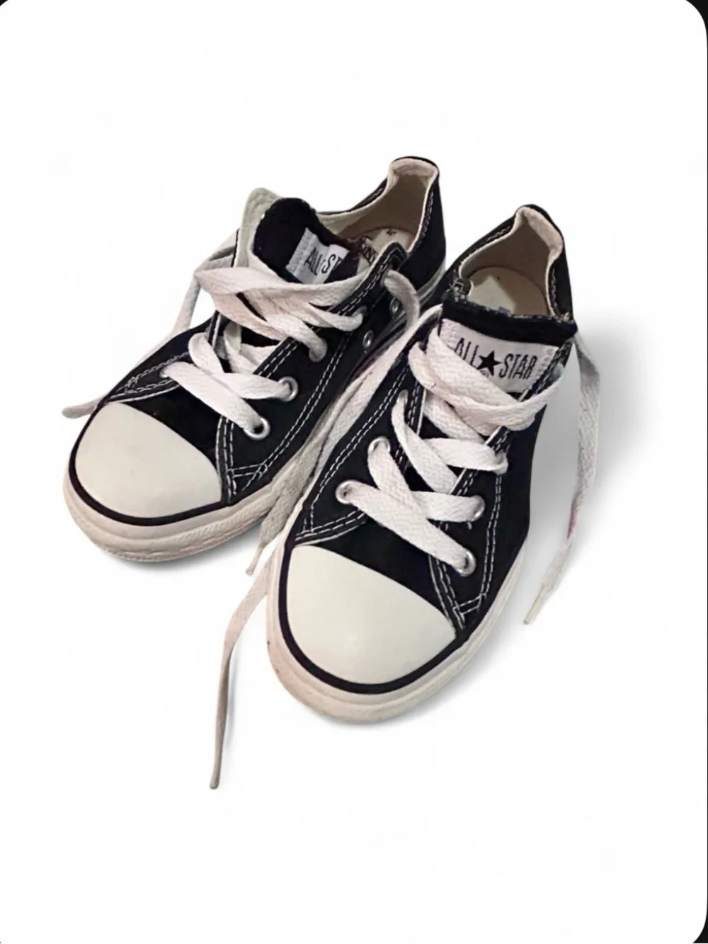 Converse Chuck Taylor All Star Black Low Top Sneakers Kids Size 13